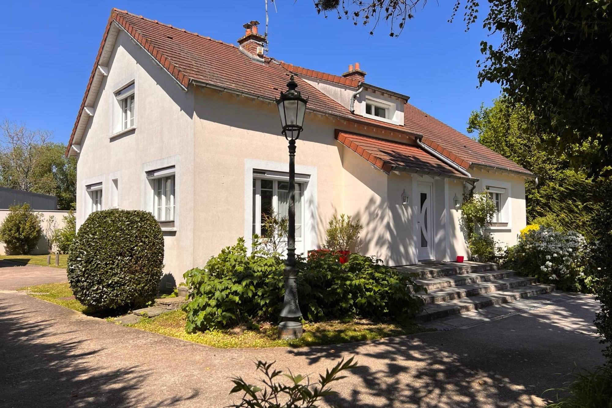 Les Sablons Villa La Houssaye-en-Brie Exterior photo