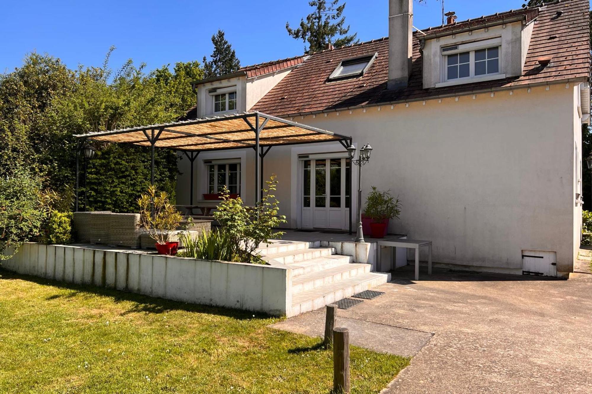 Les Sablons Villa La Houssaye-en-Brie Exterior photo